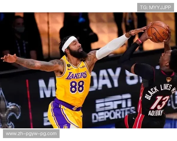 卡梅隆-杨再战RBC传承赛 托马斯卫冕之路舍夫勒成最大挑战